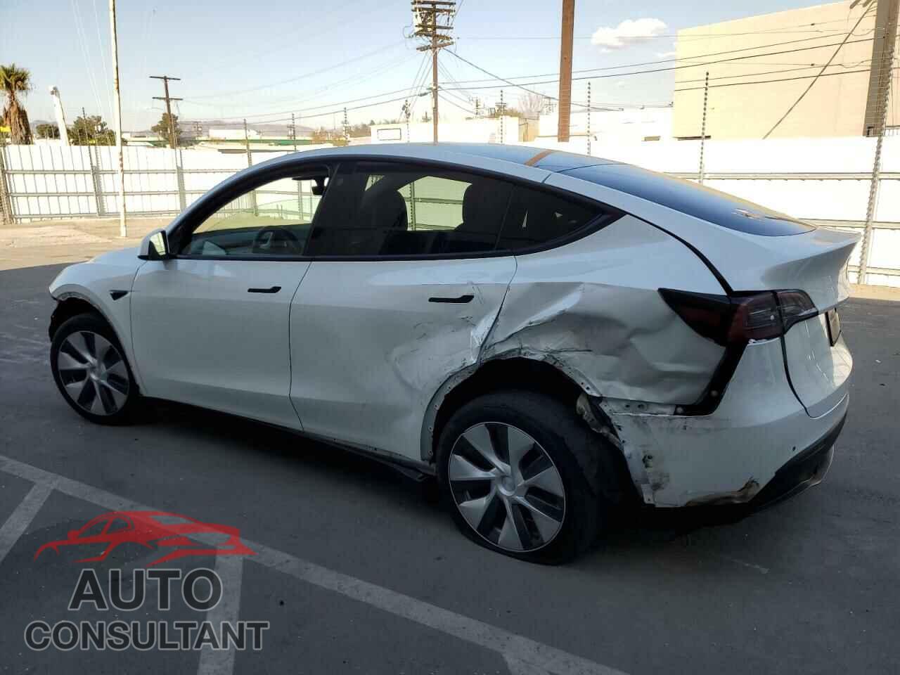 TESLA MODEL Y 2022 - 7SAYGDEE2NF409011