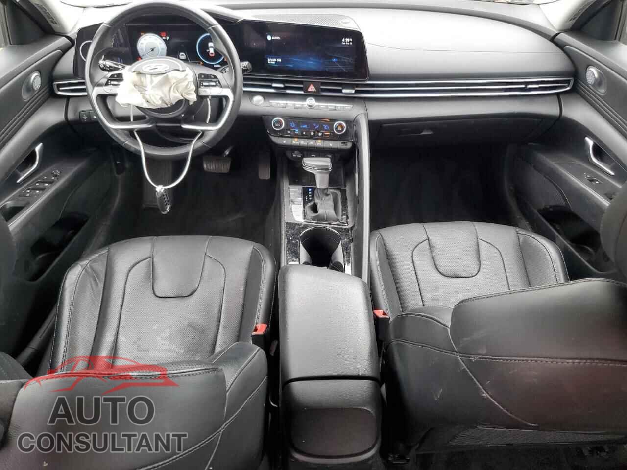 HYUNDAI ELANTRA 2022 - KMHLP4AG7NU366299