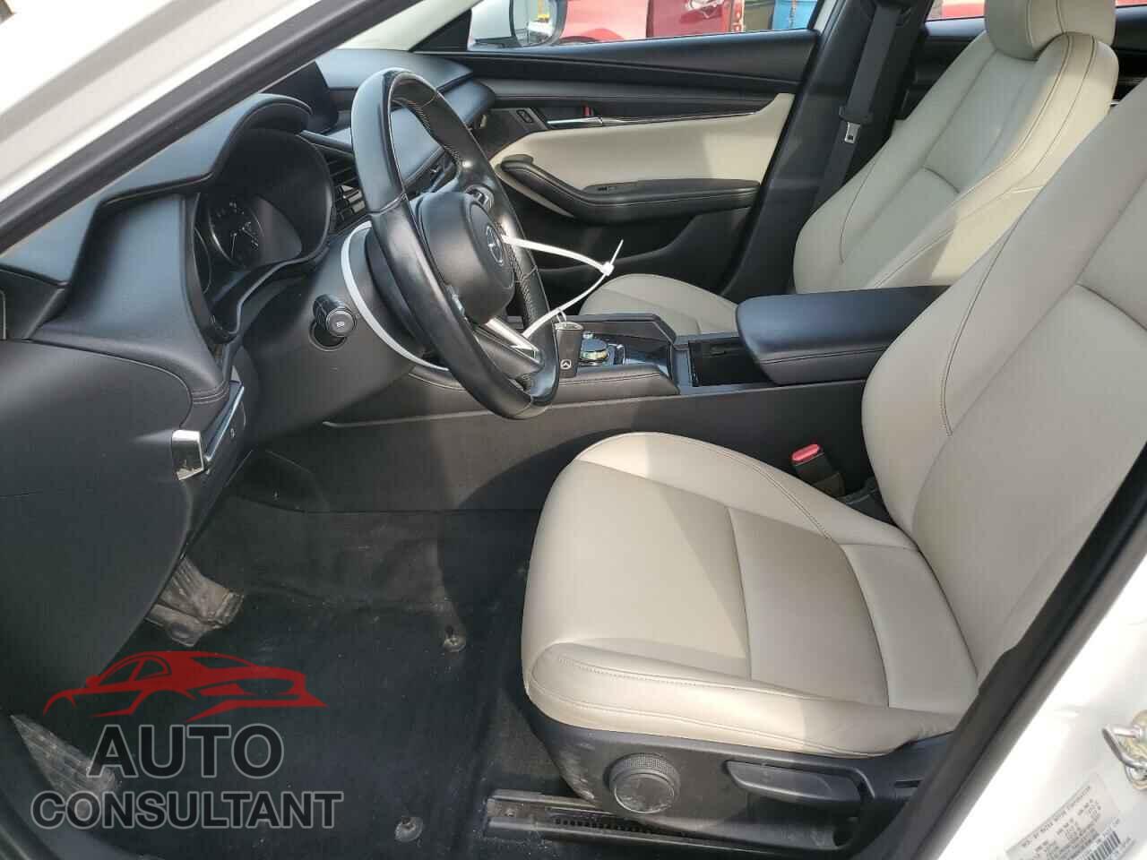 MAZDA 3 2019 - JM1BPACL2K1112084
