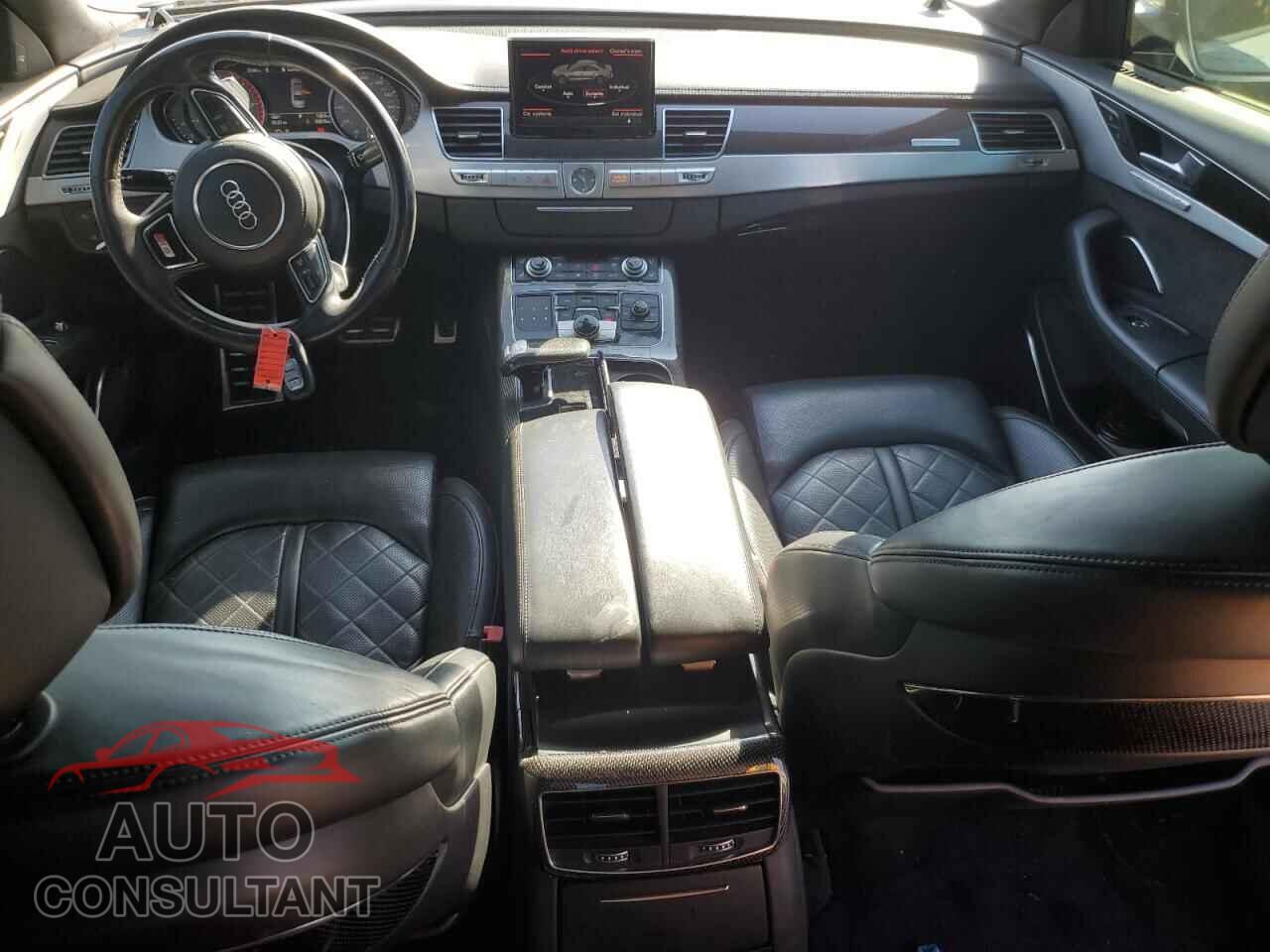 AUDI S8 2014 - WAUD2AFD4EN008329