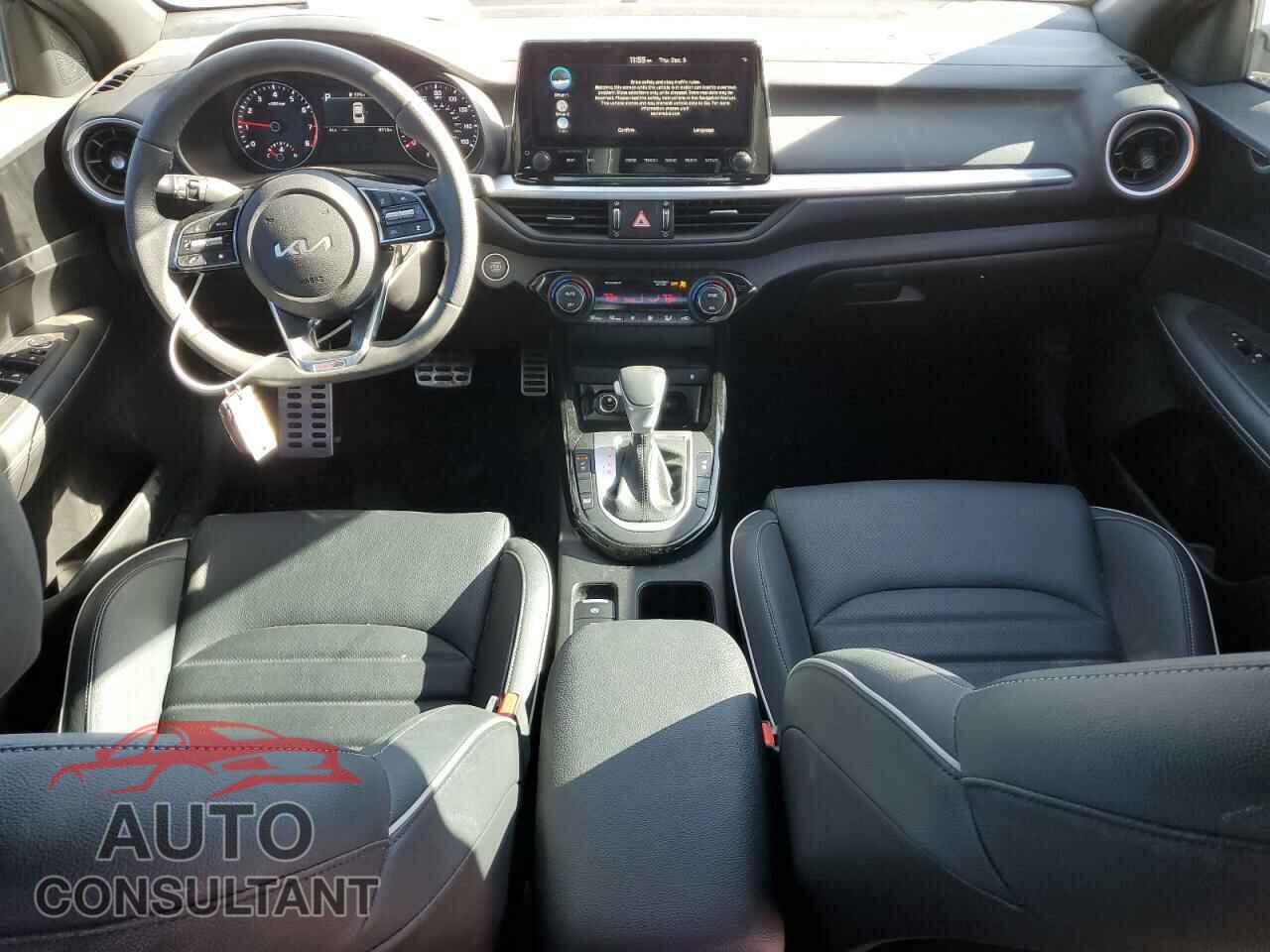 KIA FORTE 2023 - 3KPF54AD5PE689961