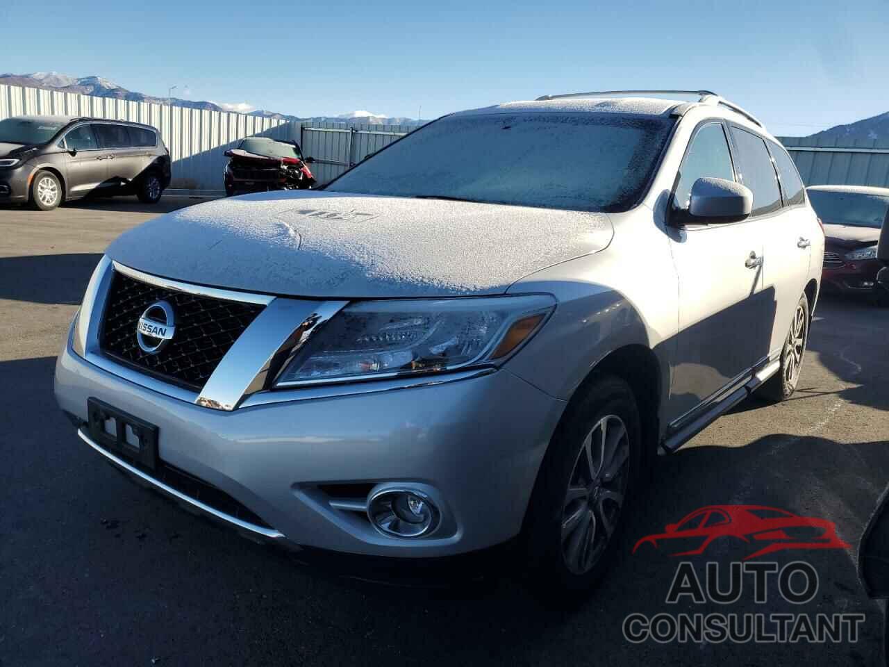 NISSAN PATHFINDER 2015 - 5N1AR2MM8FC602831