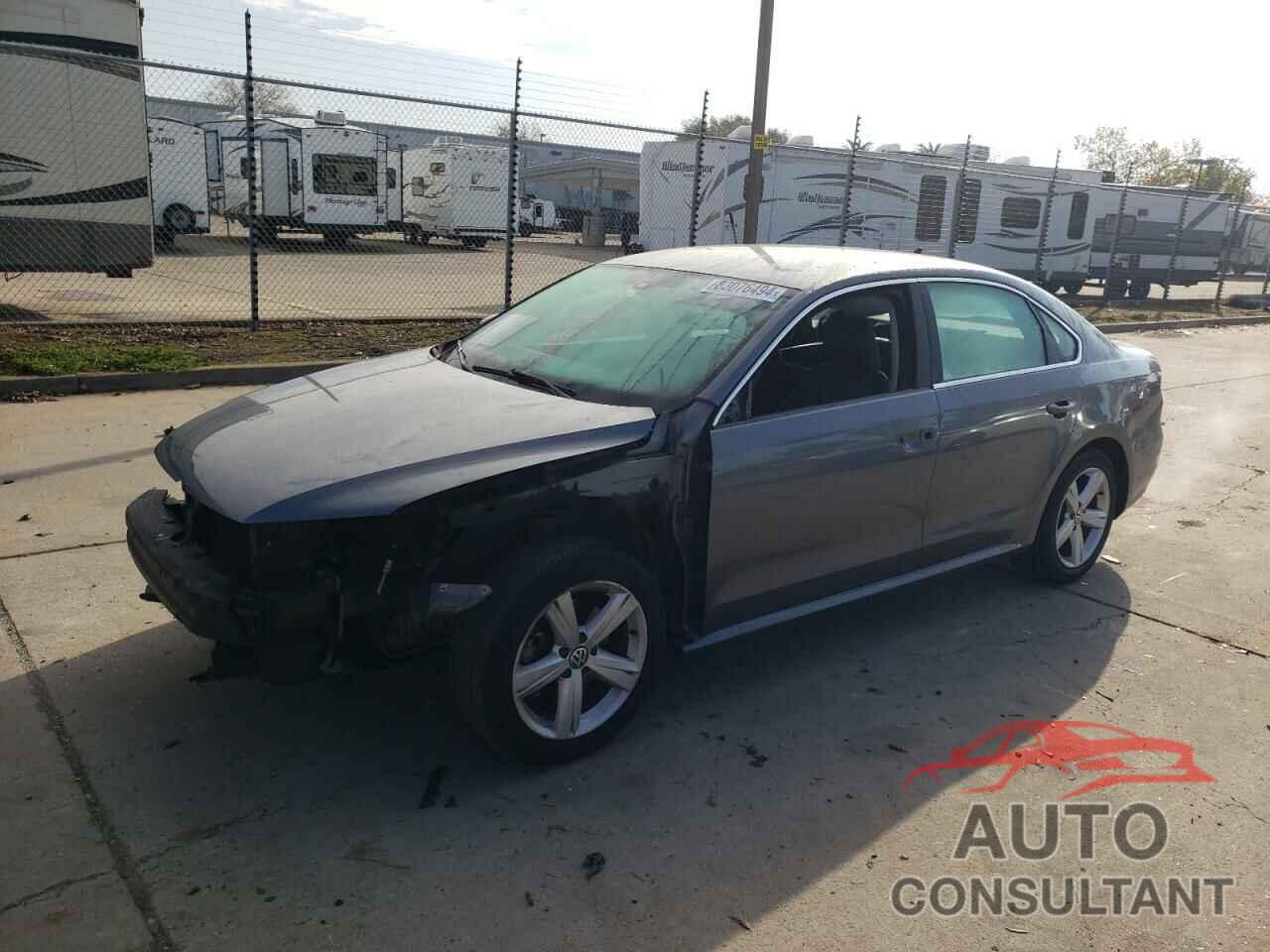 VOLKSWAGEN PASSAT 2013 - 1VWBP7A33DC008908