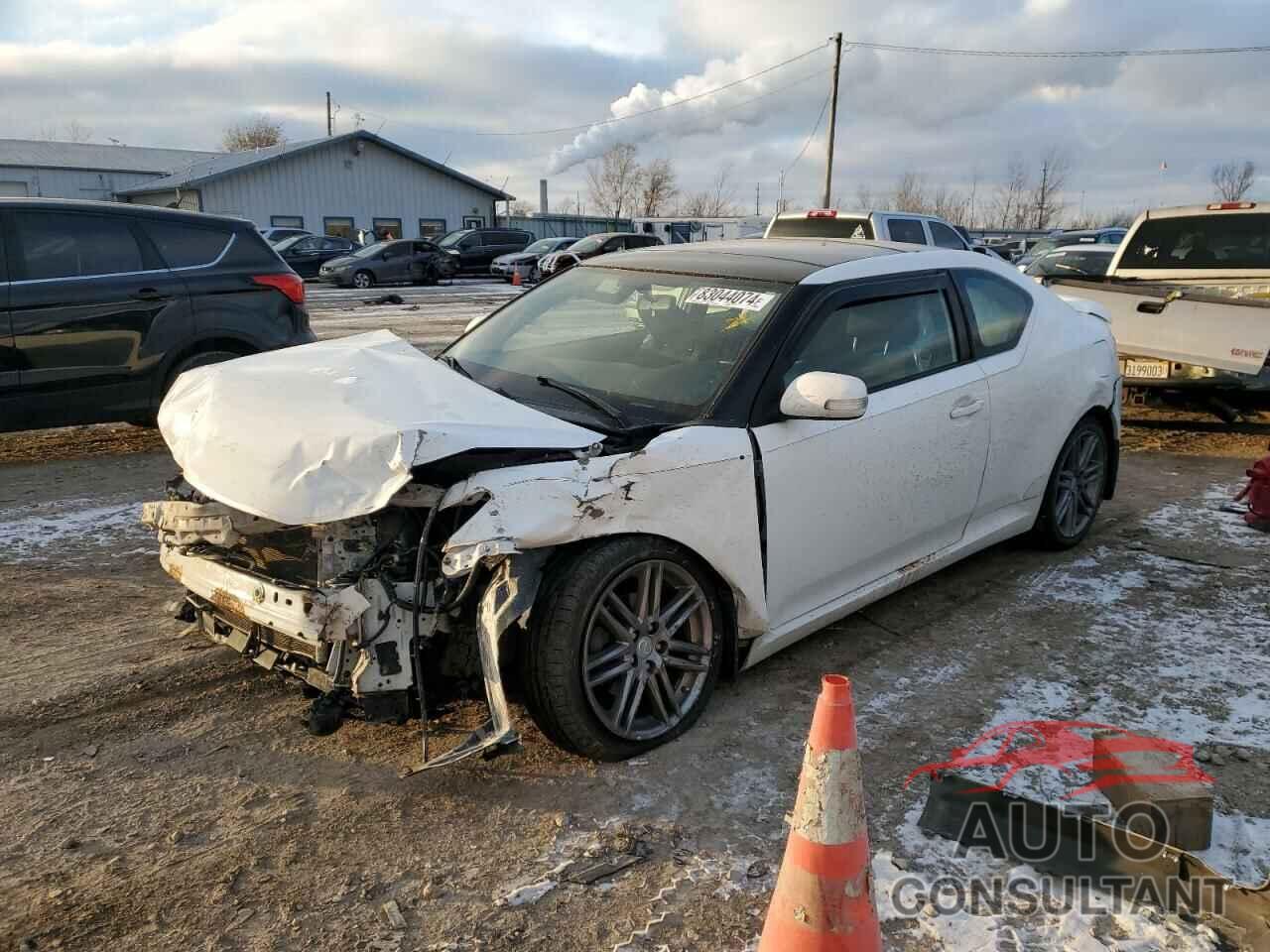 TOYOTA SCION 2012 - JTKJF5C78C3043120