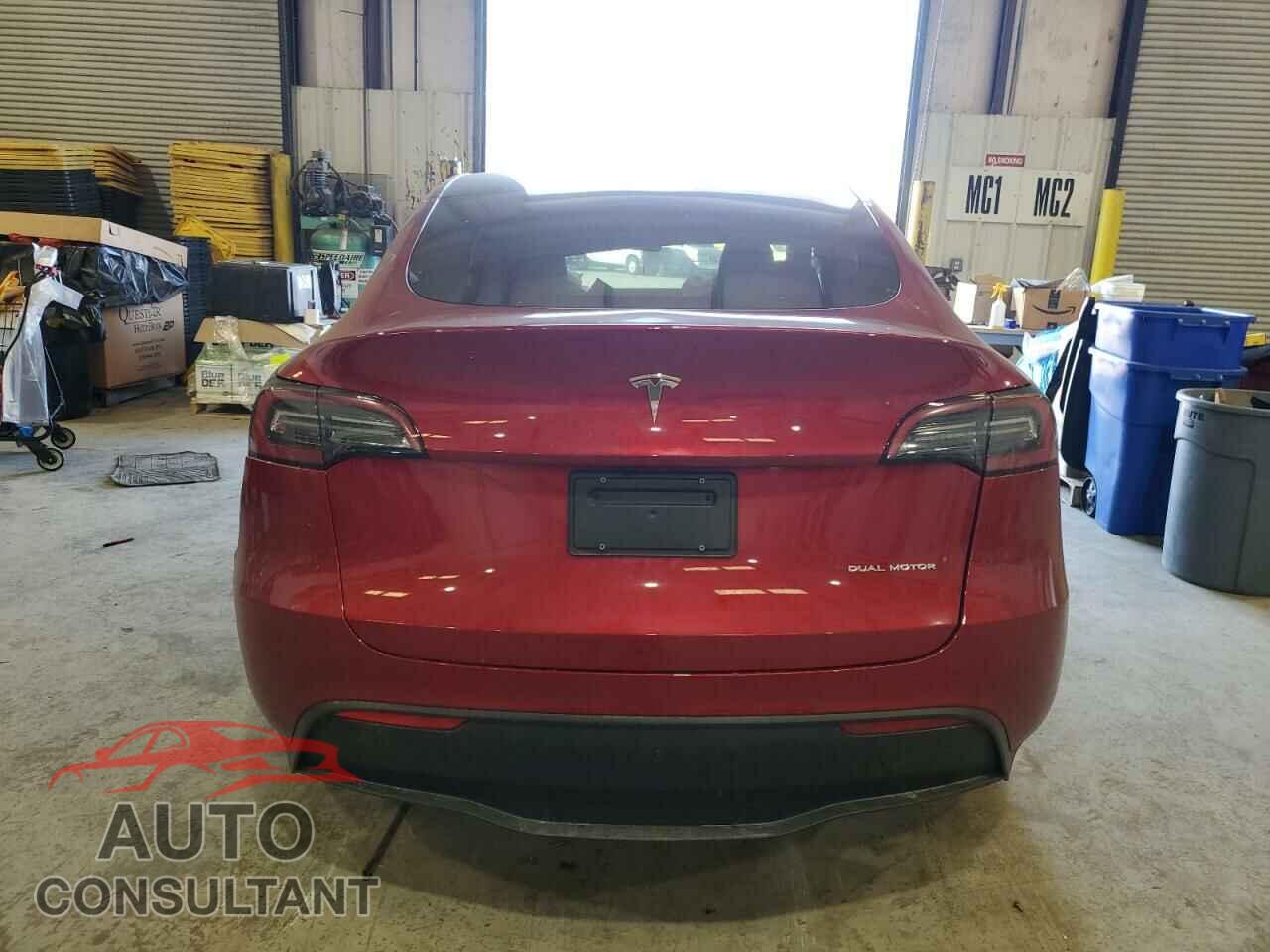 TESLA MODEL Y 2024 - 7SAYGDEEXRF043367