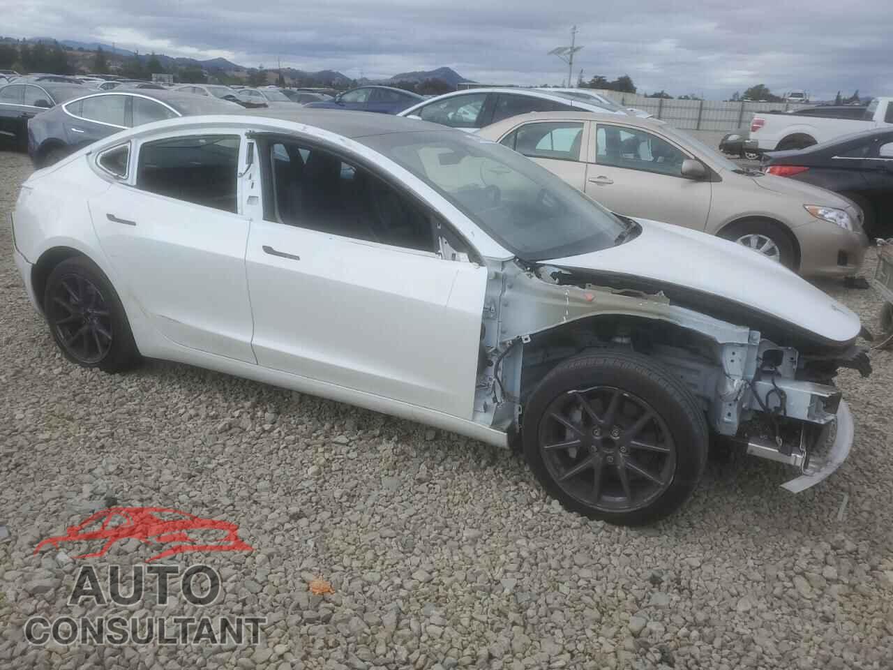 TESLA MODEL 3 2023 - 5YJ3E1EA0PF486388