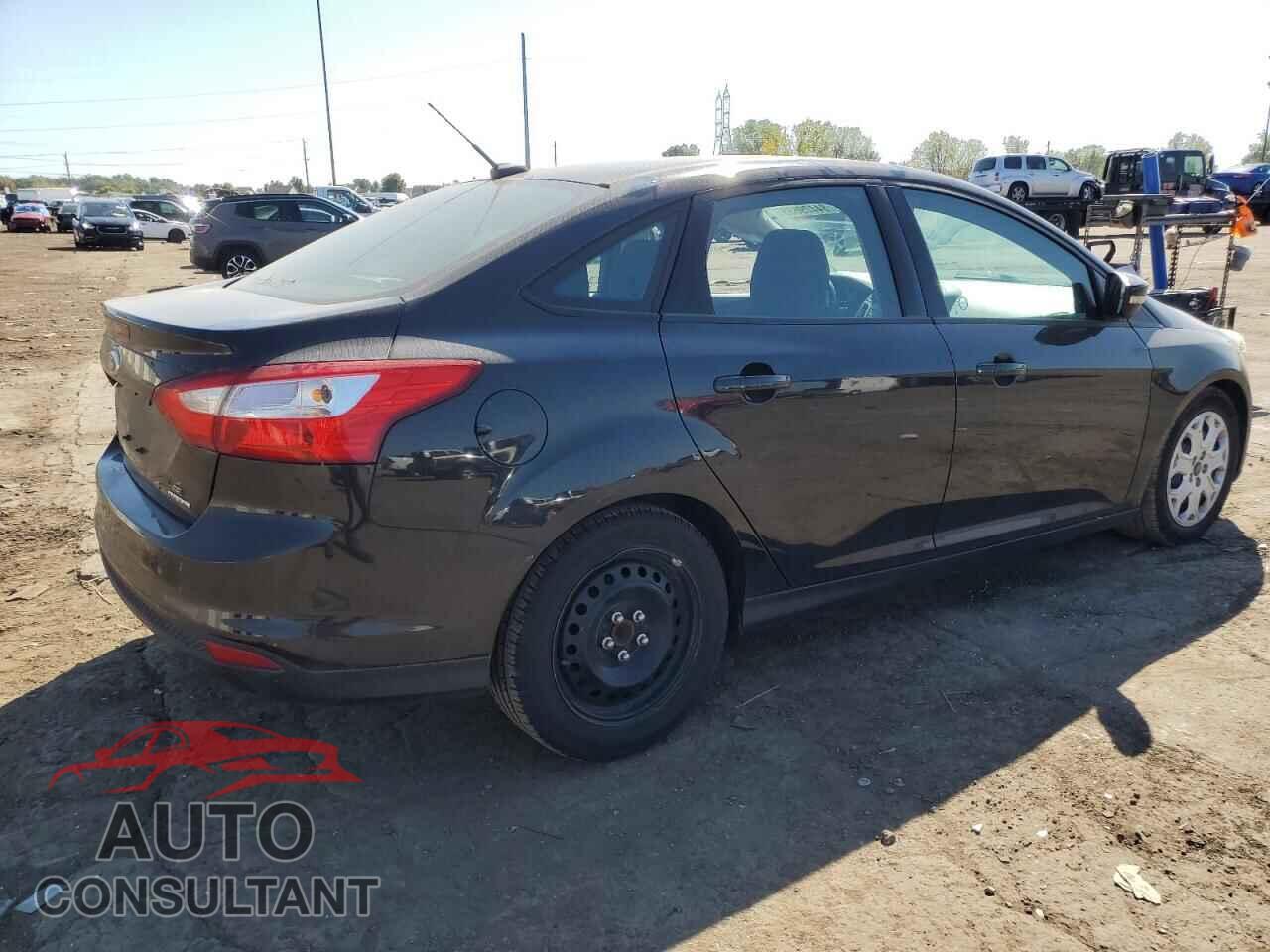FORD FOCUS 2014 - 1FADP3F29EL214780