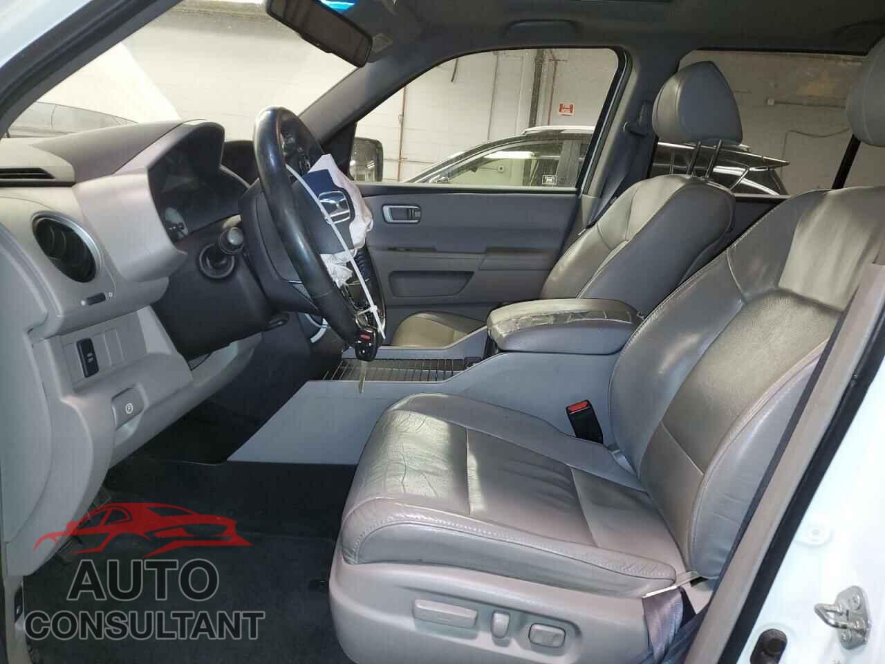 HONDA PILOT 2011 - 5FNYF4H59BB049985
