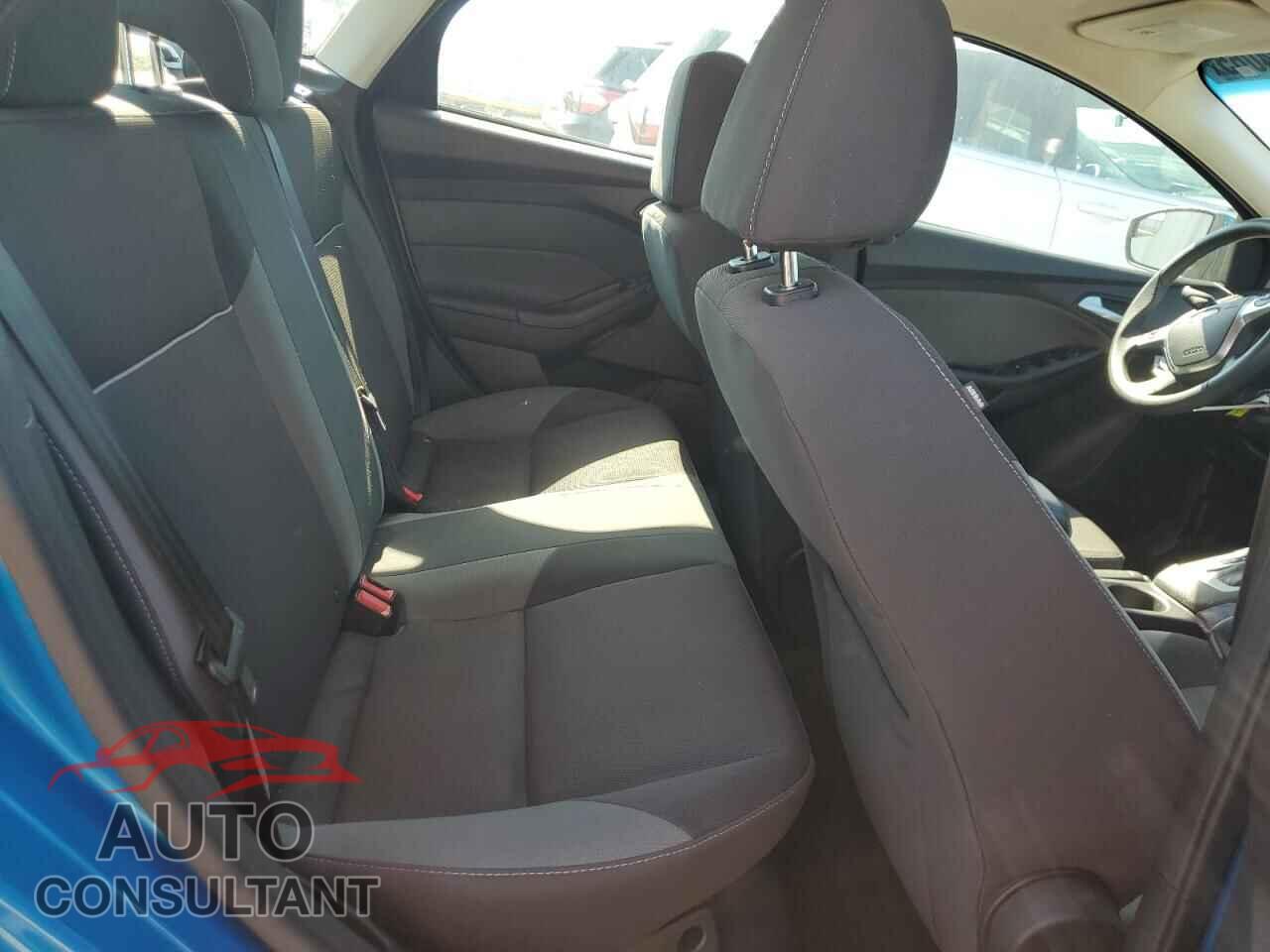 FORD FOCUS 2012 - 1FAHP3F28CL450450