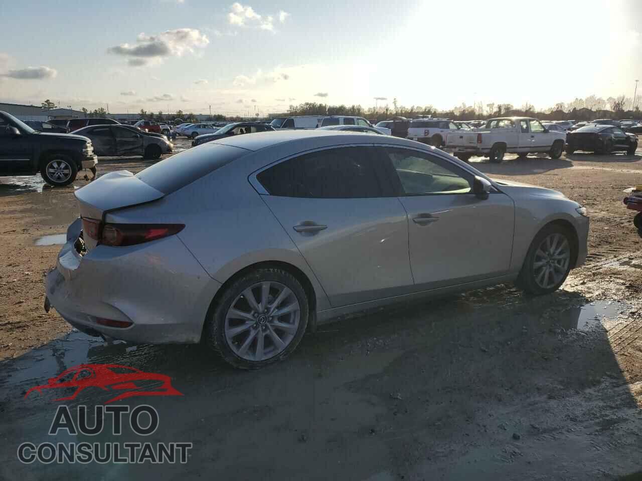 MAZDA 3 2023 - 3MZBPACM4PM369957