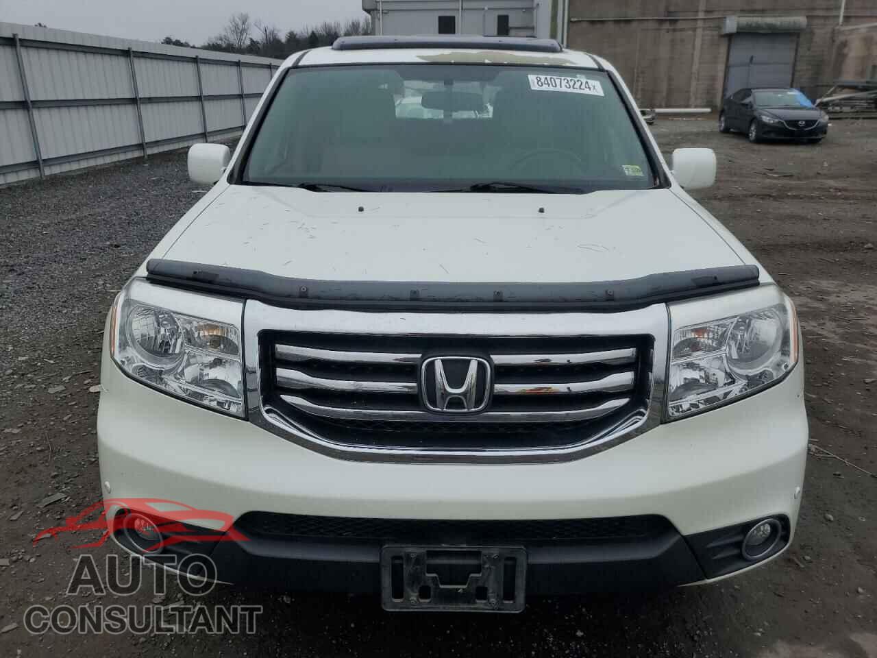 HONDA PILOT 2015 - 5FNYF4H9XFB072779