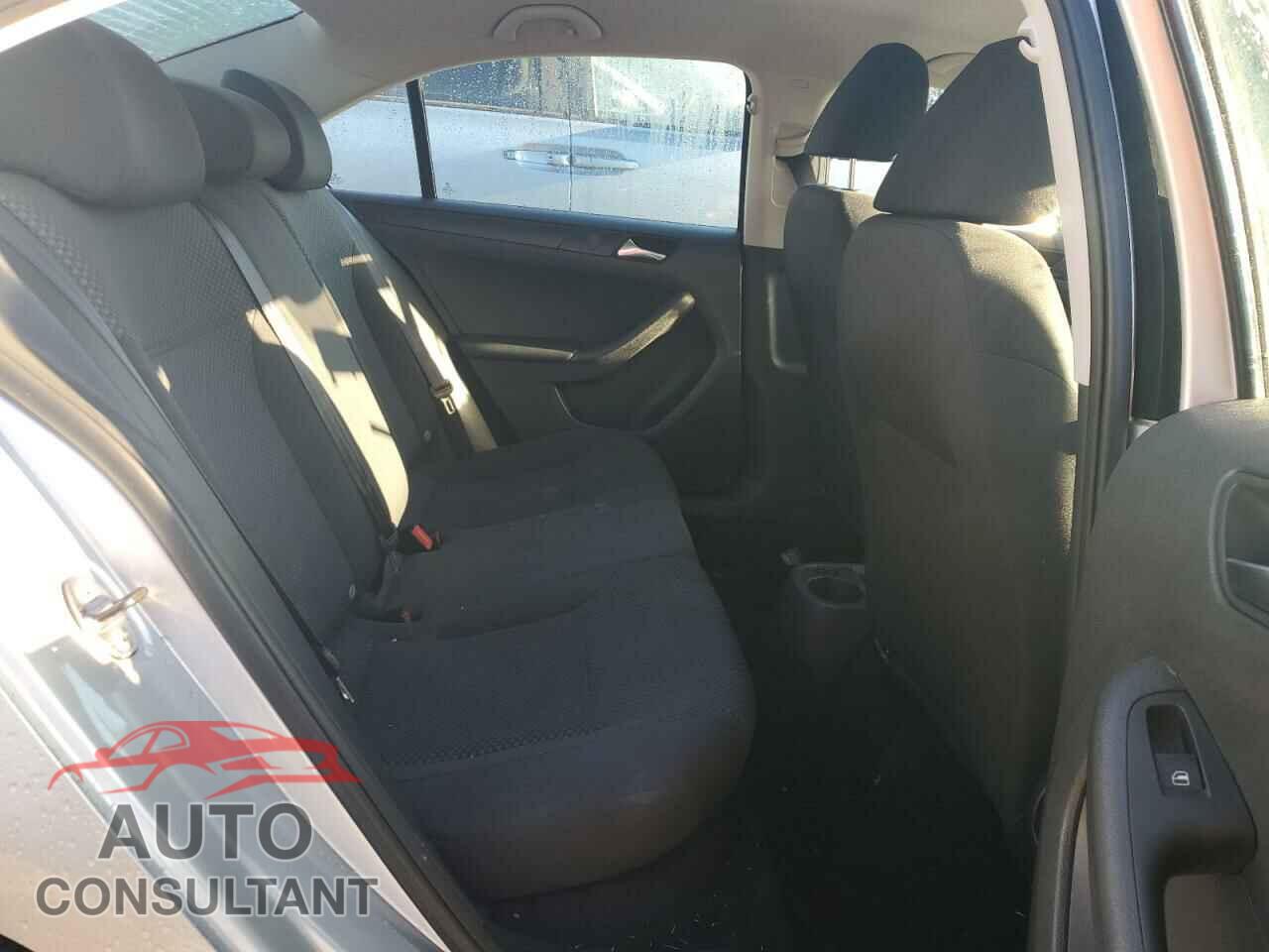 VOLKSWAGEN JETTA 2013 - 3VW2K7AJ2DM212966