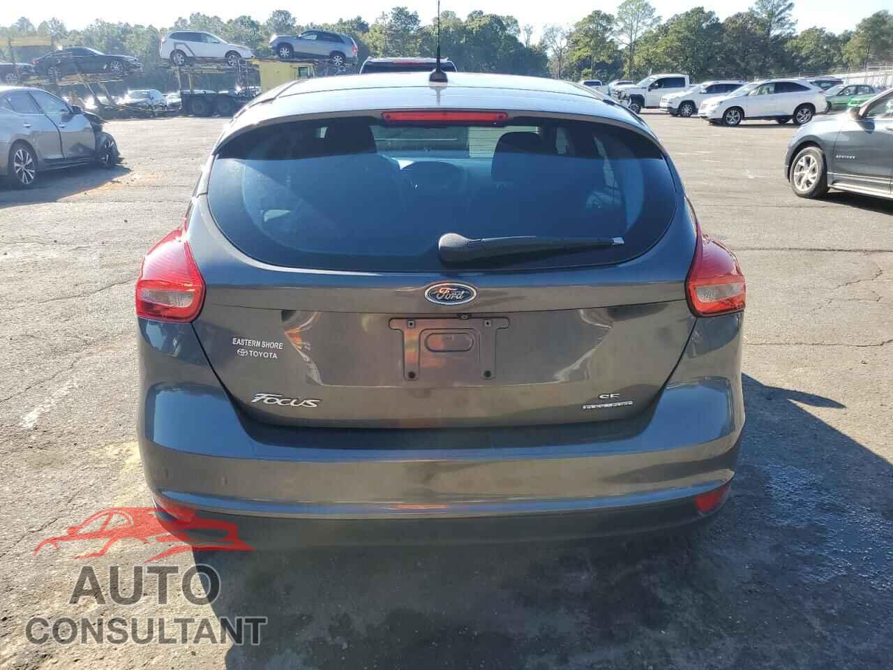 FORD FOCUS 2016 - 1FADP3K2XGL241978