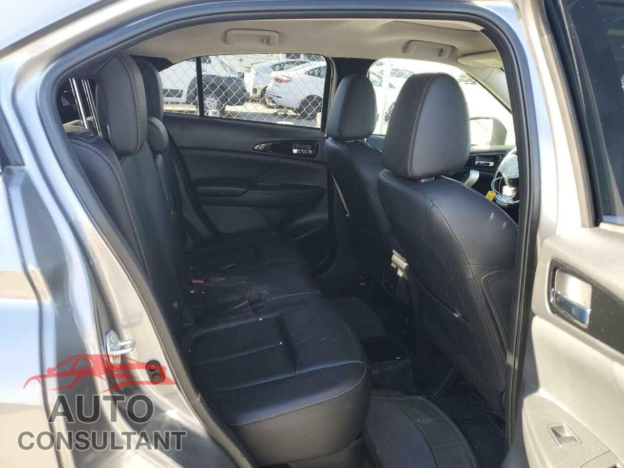 MITSUBISHI ECLIPSE 2018 - JA4AT5AA6JZ061294