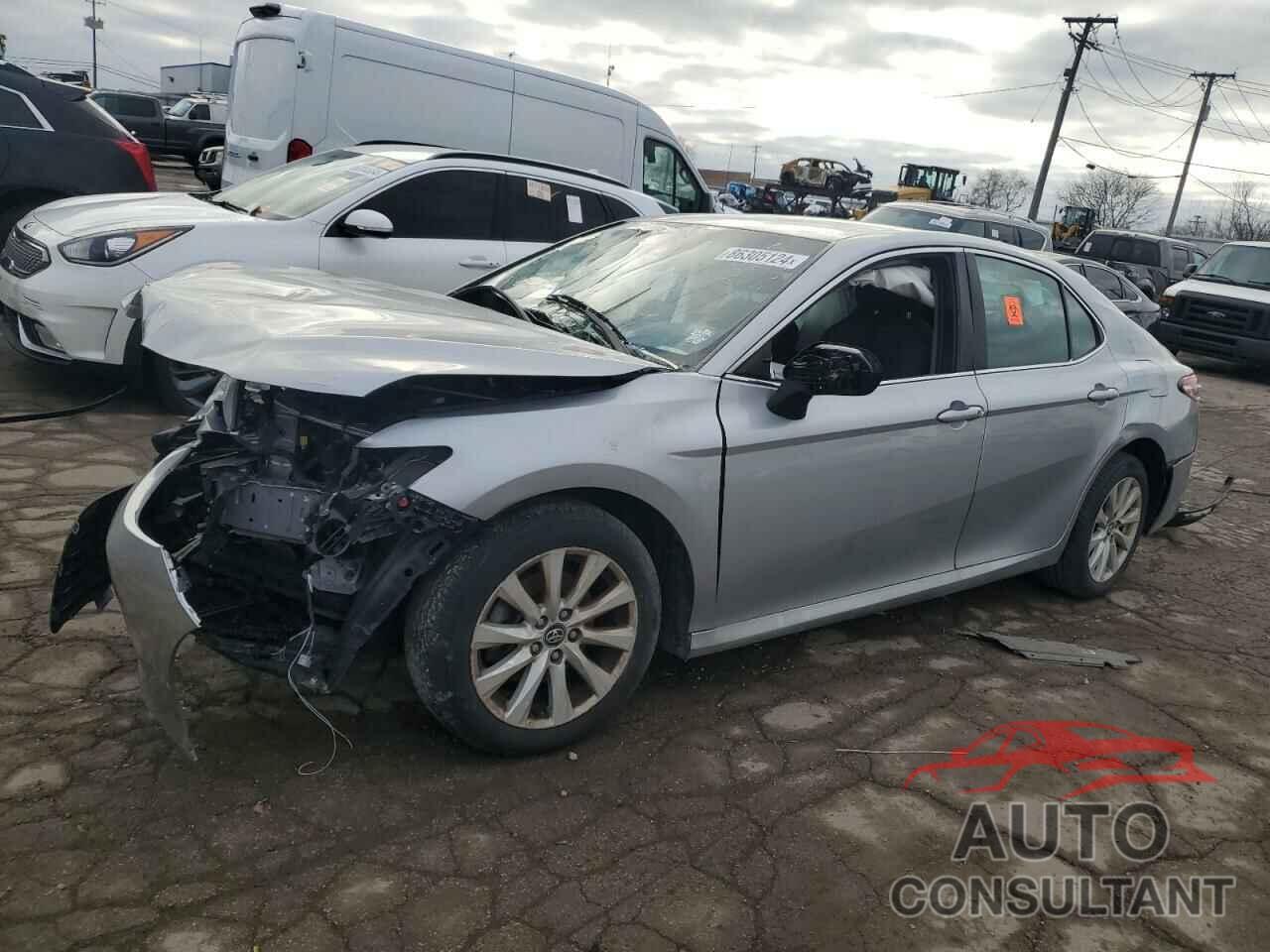 TOYOTA CAMRY 2018 - 4T1B11HK8JU583019