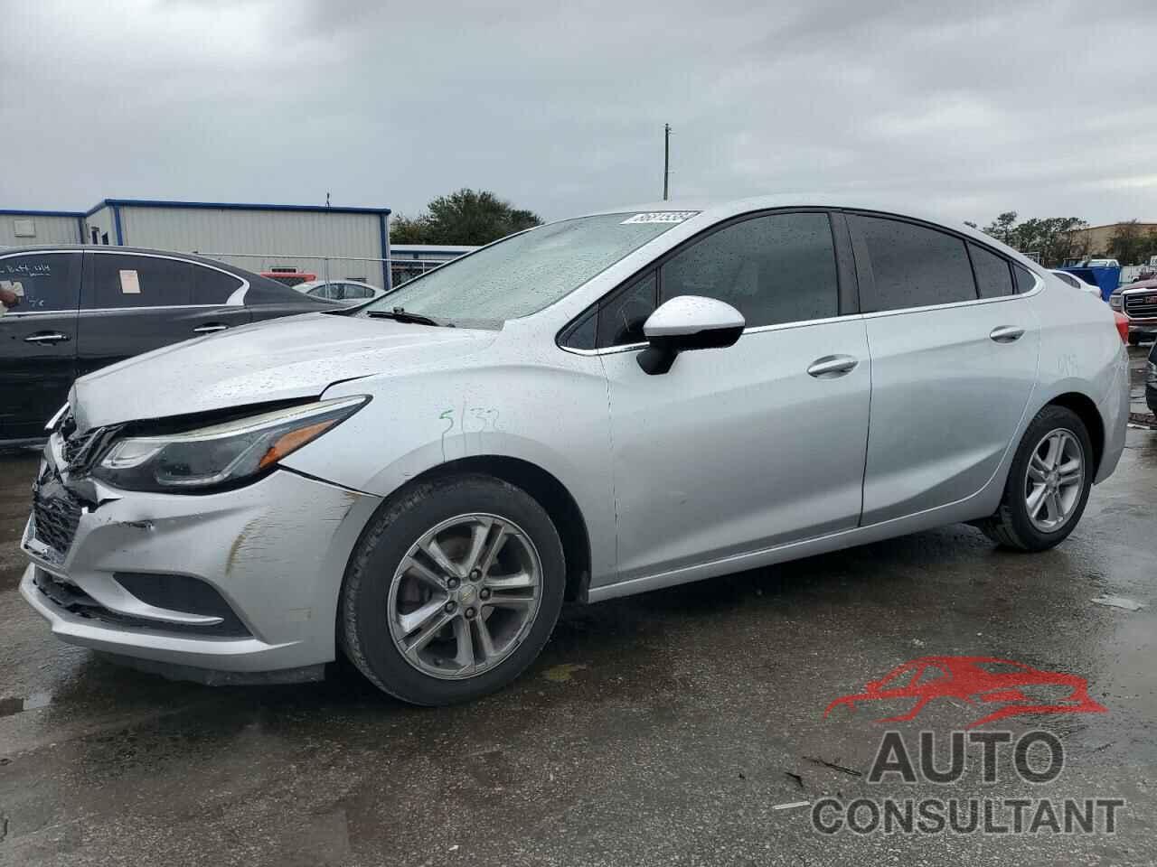 CHEVROLET CRUZE 2018 - 1G1BE5SMXJ7242898