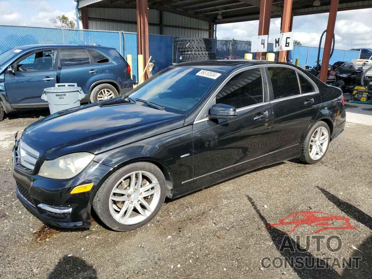 MERCEDES-BENZ C-CLASS 2012 - WDDGF4HB1CR222160