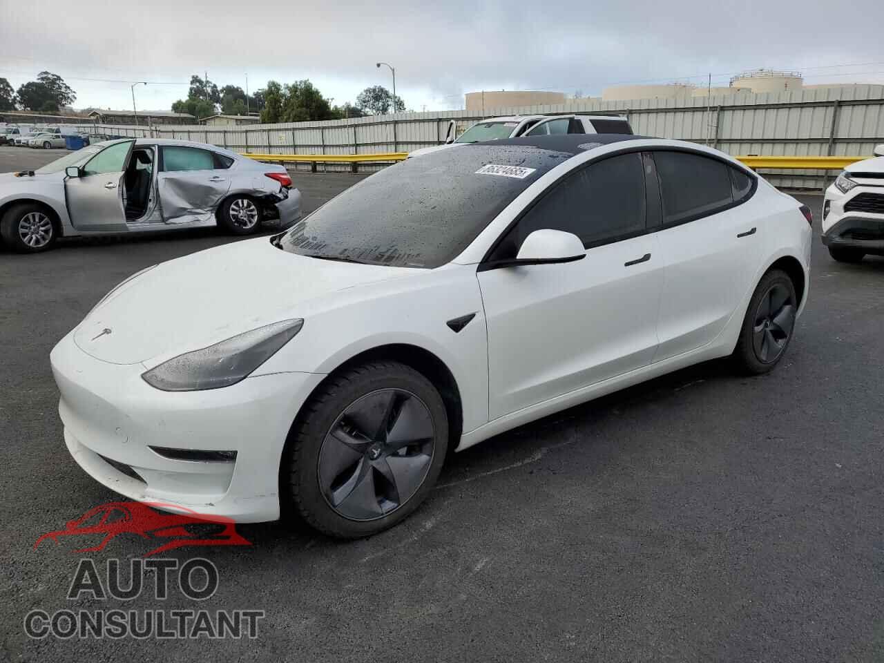 TESLA MODEL 3 2023 - 5YJ3E1EB5PF477825