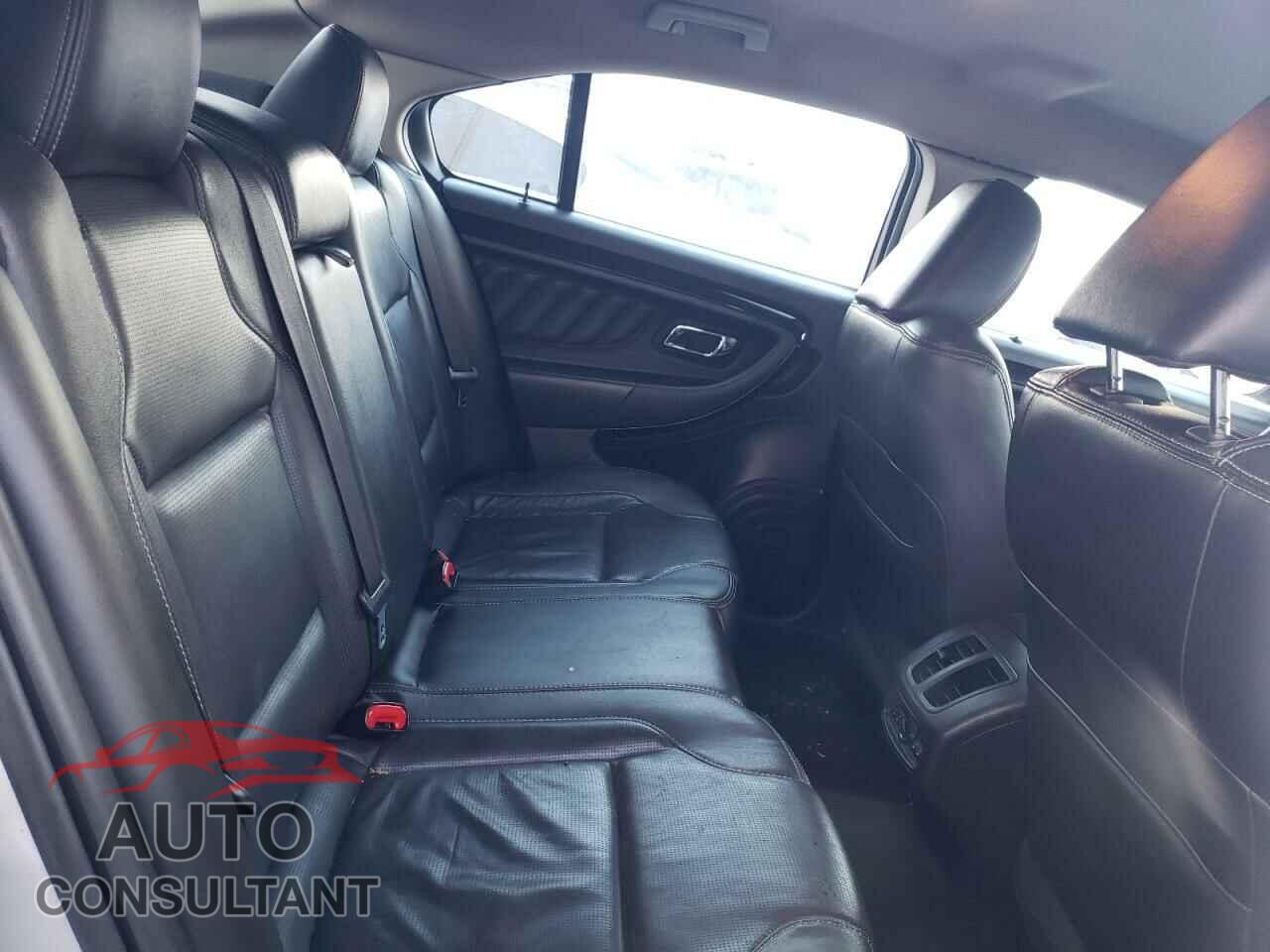 FORD TAURUS 2010 - 1FAHP2FW6AG116064