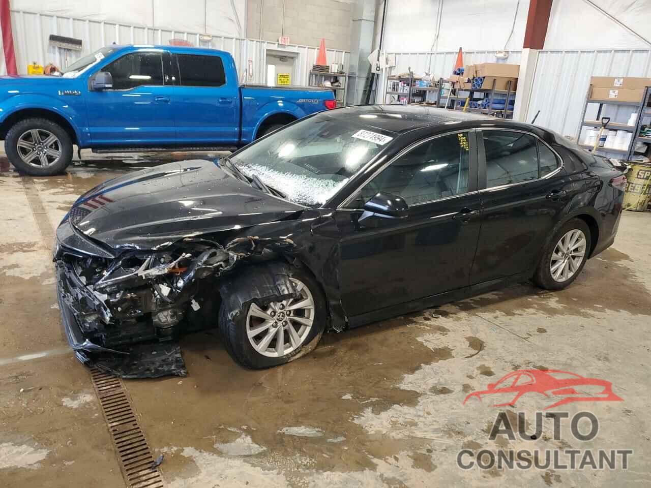 TOYOTA CAMRY 2024 - 4T1C11AK8RU263175