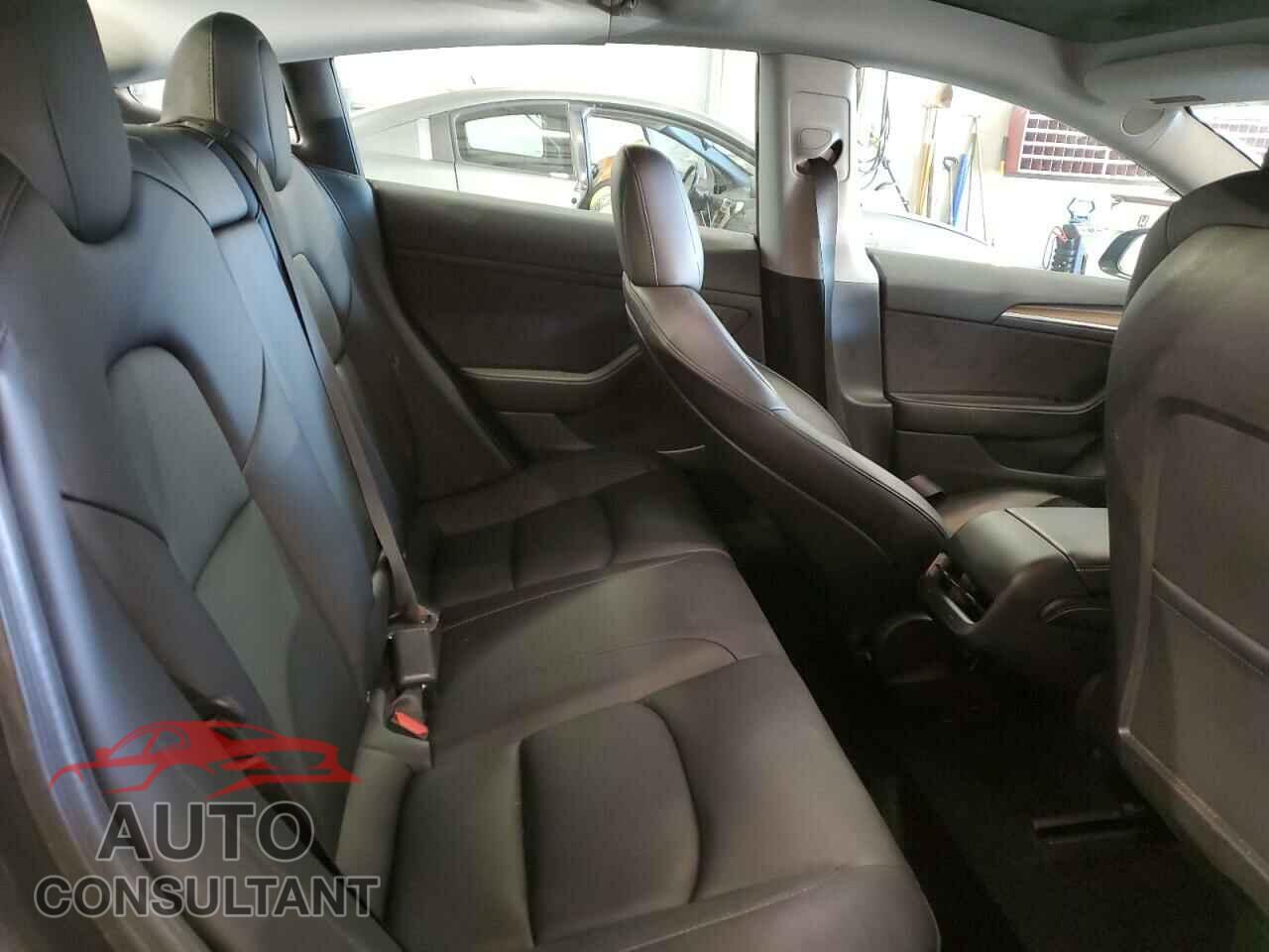 TESLA MODEL 3 2021 - 5YJ3E1EB0MF056641