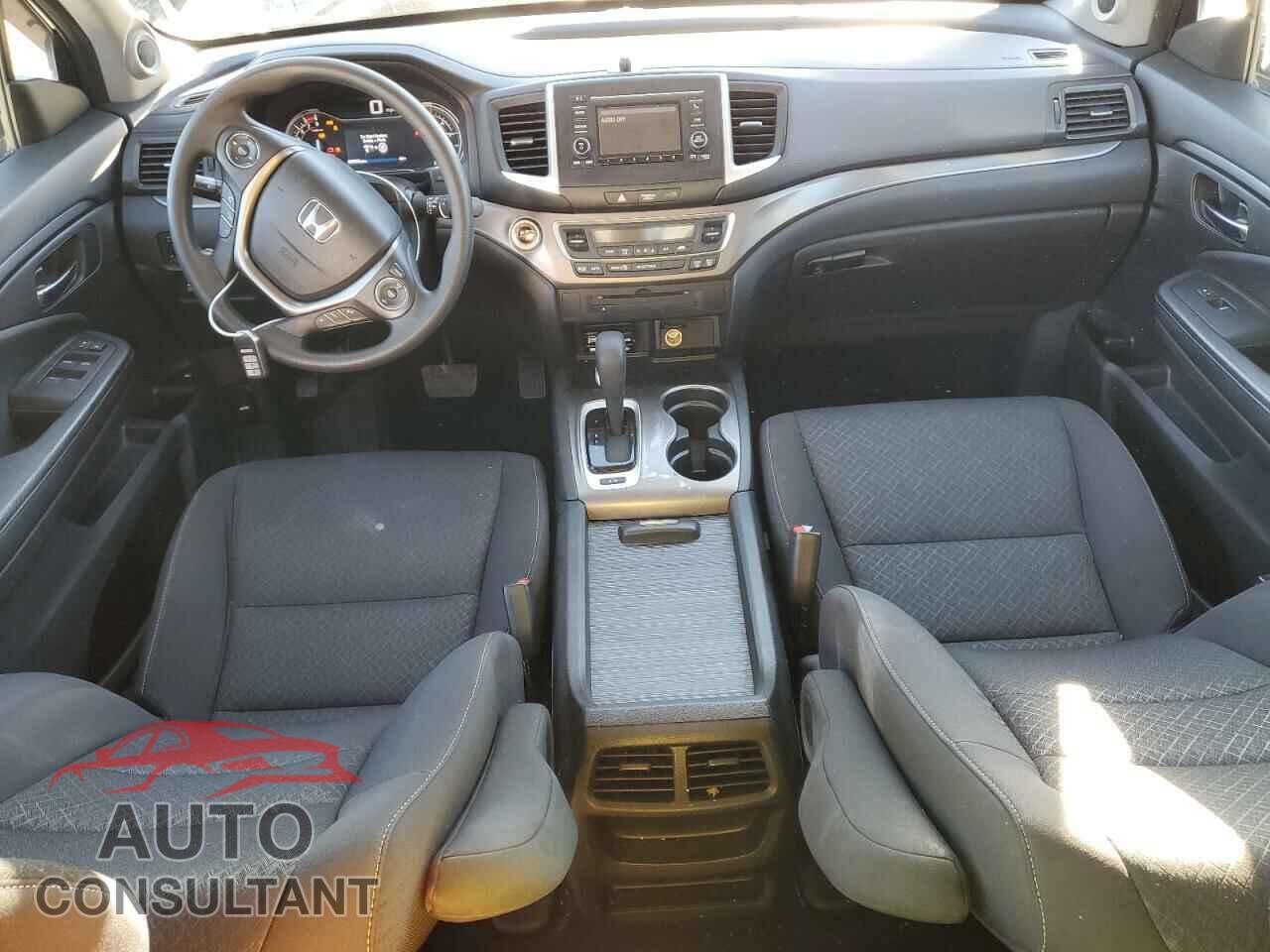 HONDA RIDGELINE 2017 - 5FPYK3F17HB015131