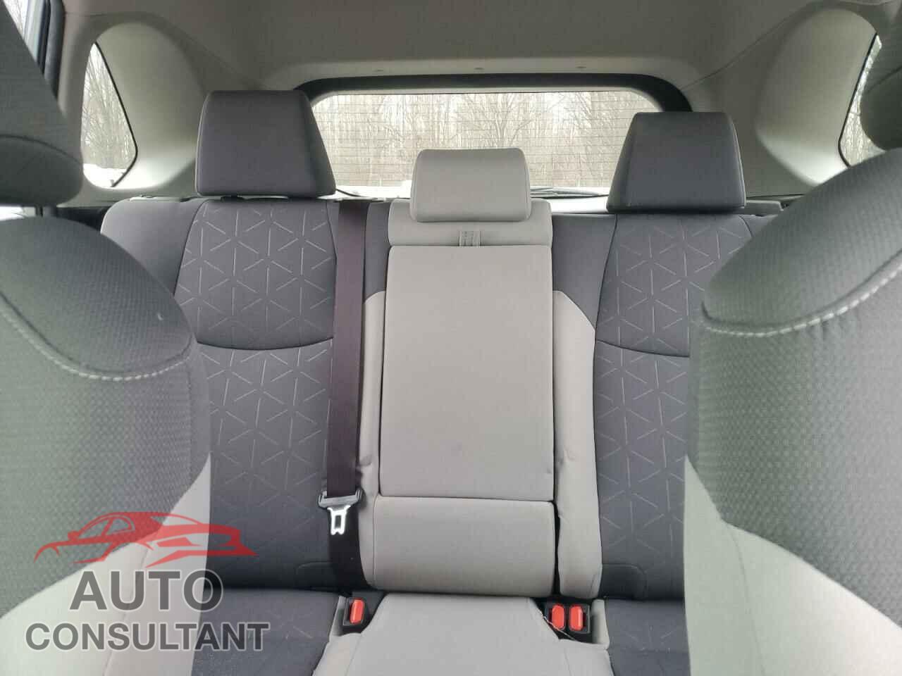 TOYOTA RAV4 2019 - JTMP1RFV1KD003018
