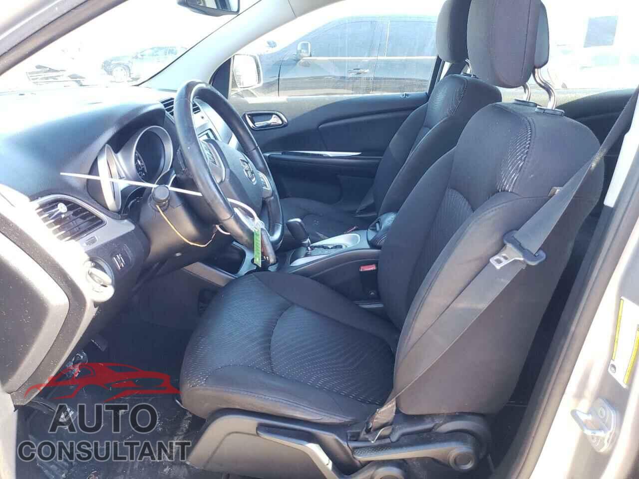 DODGE JOURNEY 2015 - 3C4PDCAB6FT720340