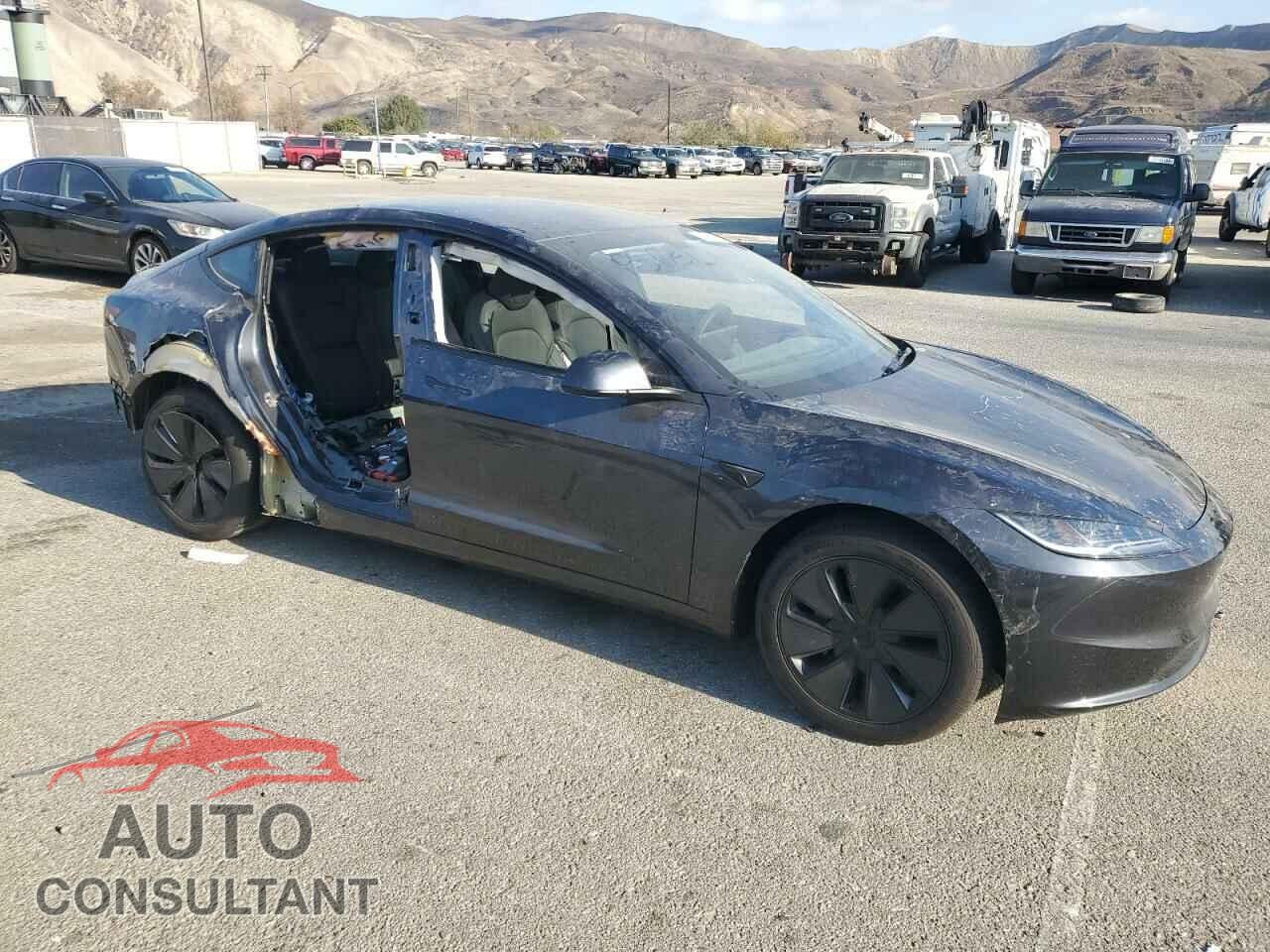 TESLA MODEL 3 2024 - 5YJ3E1EAXRF858919