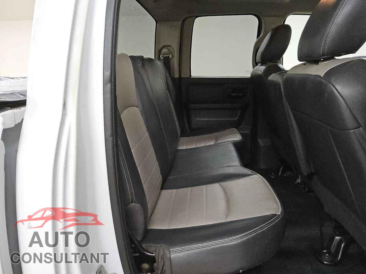DODGE RAM 1500 2012 - 1C6RD7FP3CS203036