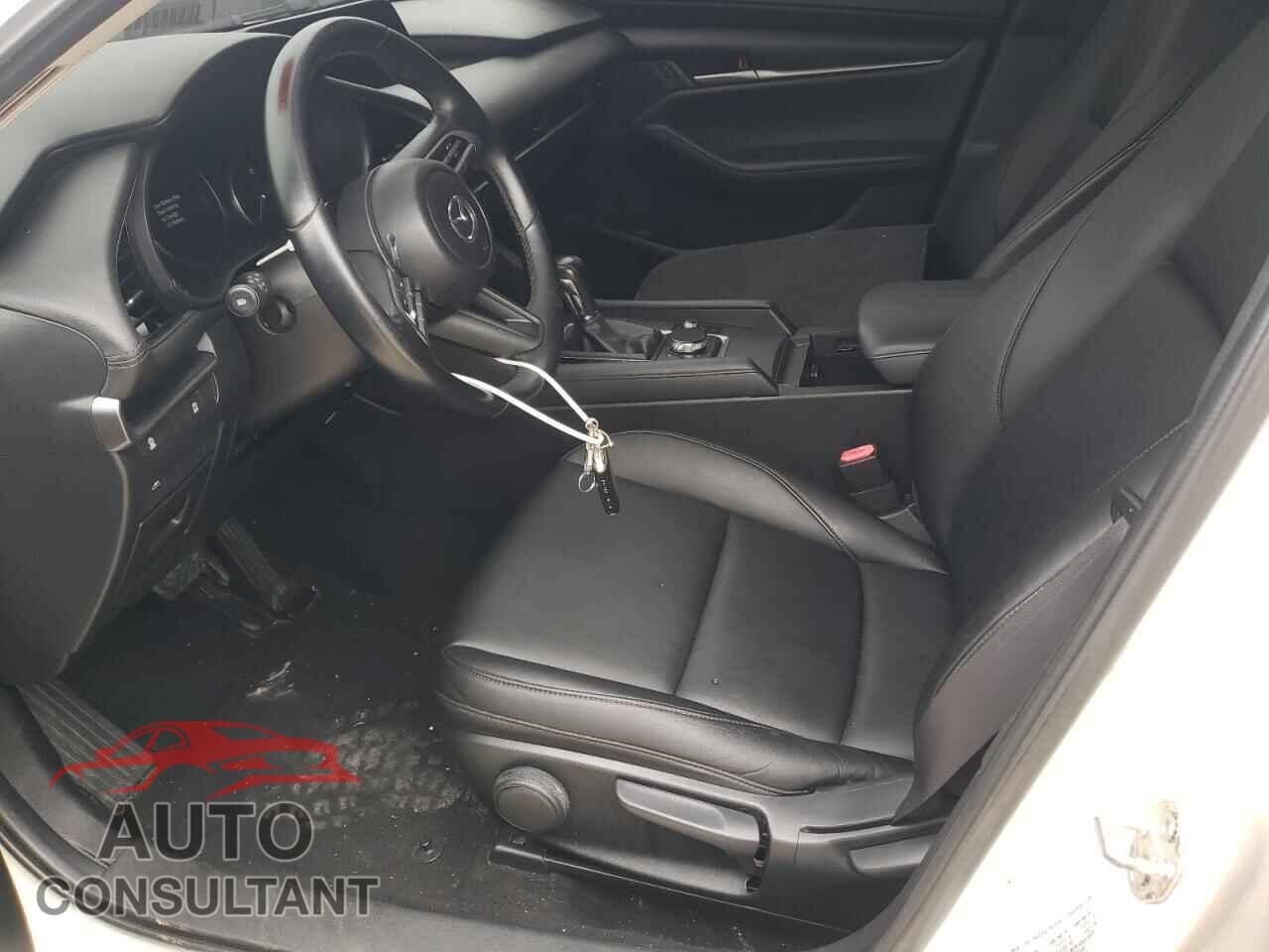 MAZDA 3 2021 - JM1BPBBL0M1331121