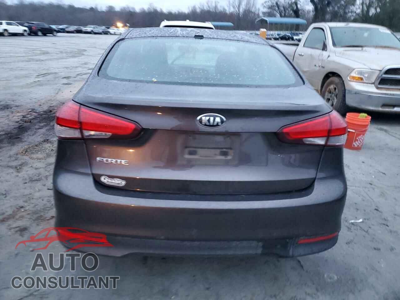KIA FORTE 2017 - 3KPFK4A78HE016683