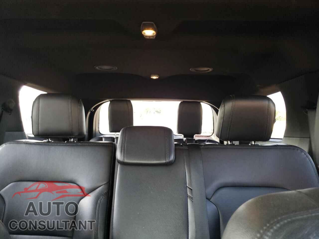 FORD EXPLORER 2018 - 1FM5K7D85JGB97275