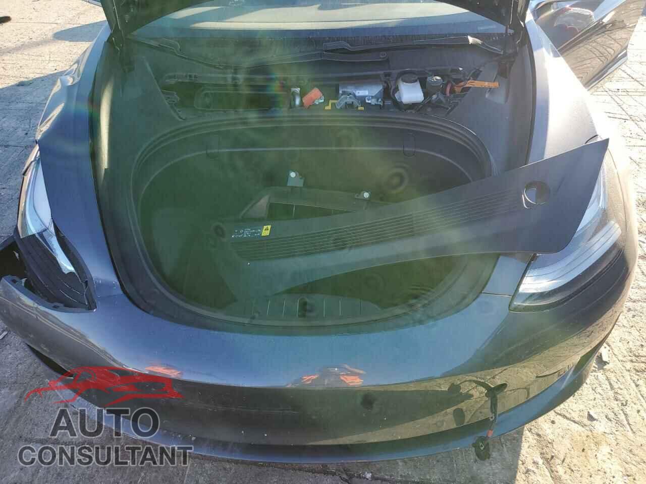 TESLA MODEL 3 2018 - 5YJ3E1EA5JF028188