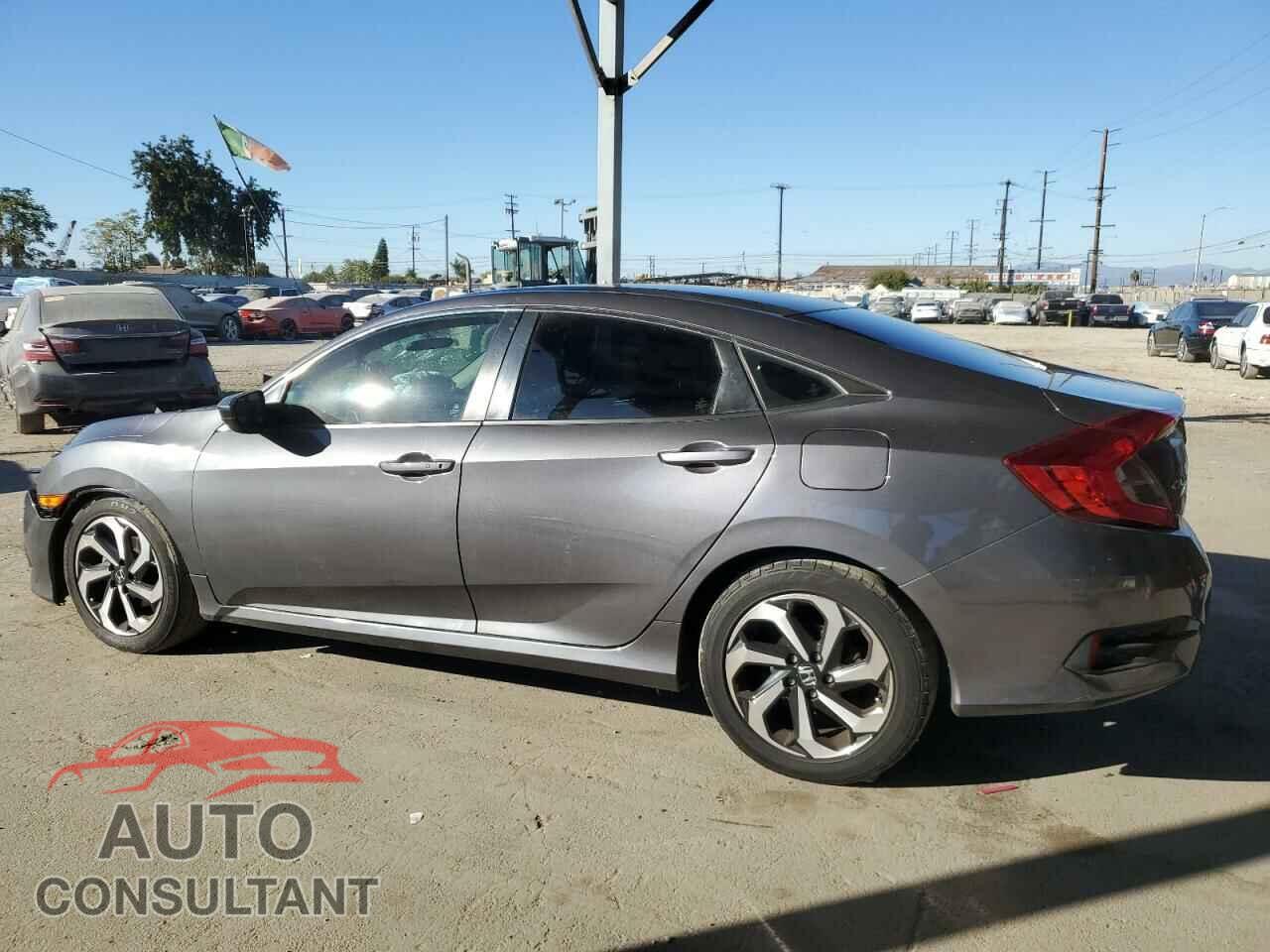 HONDA CIVIC 2018 - 2HGFC2F52JH519033