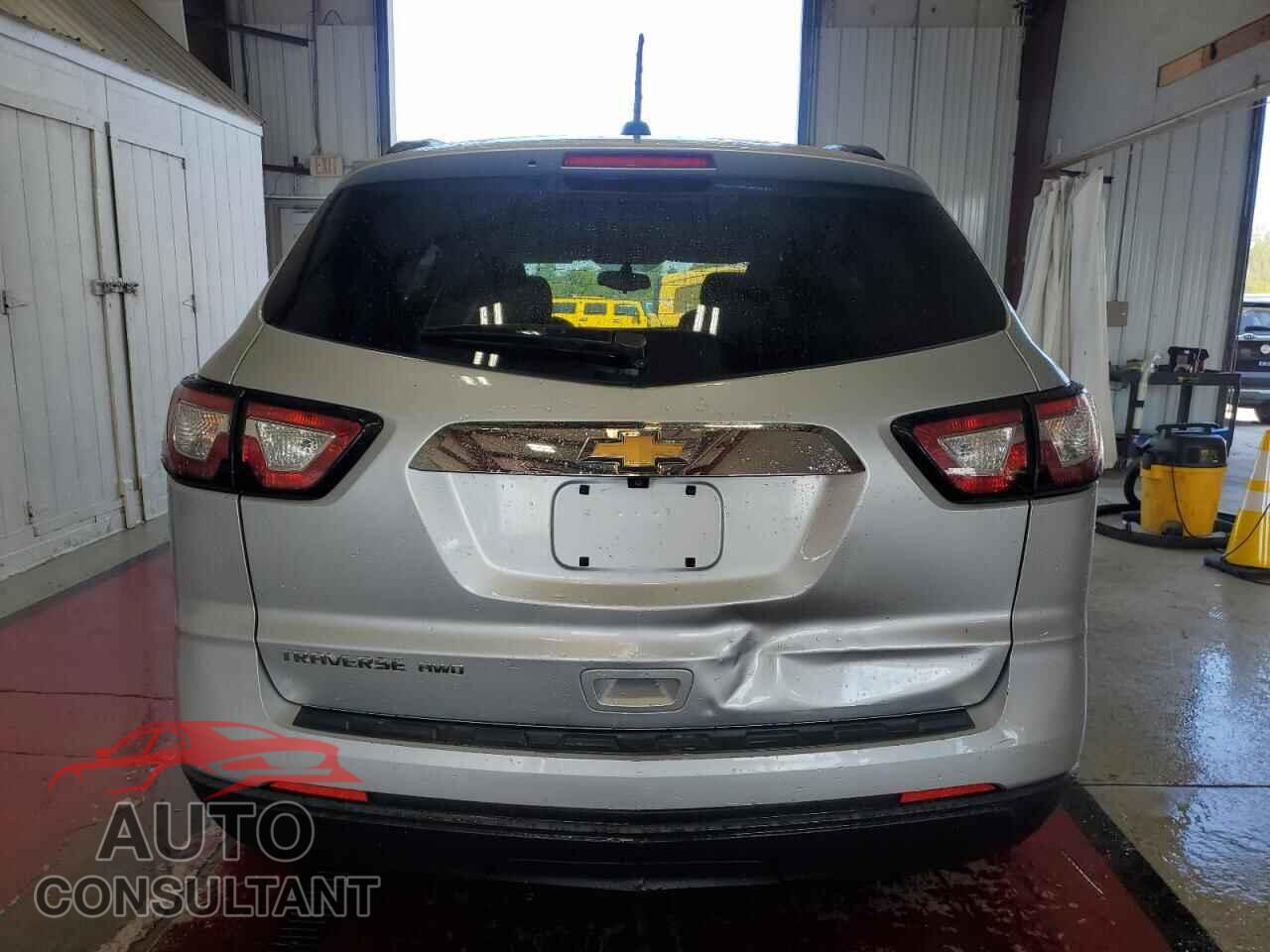 CHEVROLET TRAVERSE 2017 - 1GNKVFED4HJ214902