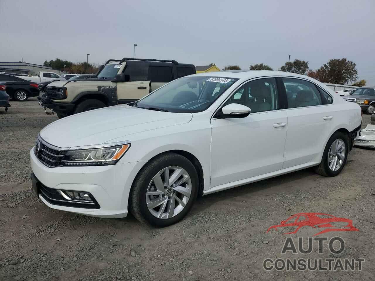 VOLKSWAGEN PASSAT 2018 - 1VWBA7A38JC039441