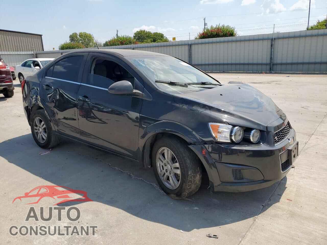 CHEVROLET SONIC 2014 - 1G1JC5SH1E4104940
