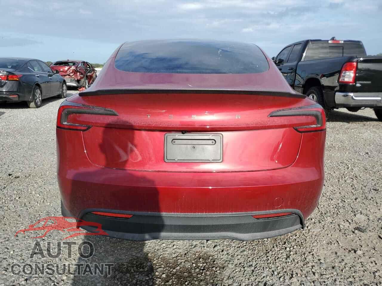 TESLA MODEL 3 2024 - 5YJ3E1EA6RF871022