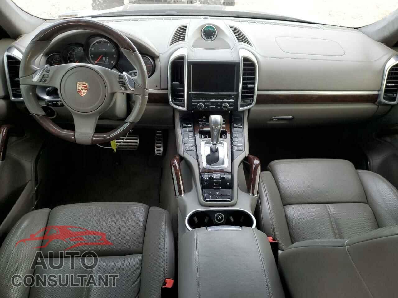 PORSCHE CAYENNE 2011 - WP1AC2A25BLA86879