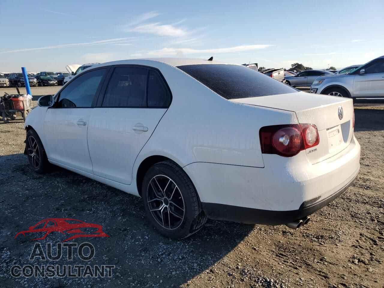 VOLKSWAGEN JETTA 2010 - 3VWJZ7AJ5AM064346