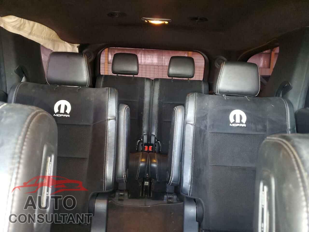 DODGE DURANGO 2018 - 1C4SDJGJ6JC482913