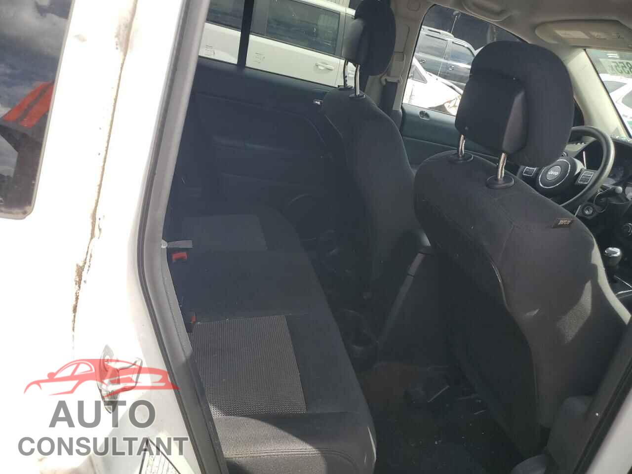 JEEP COMPASS 2015 - 1C4NJCBAXFD249689