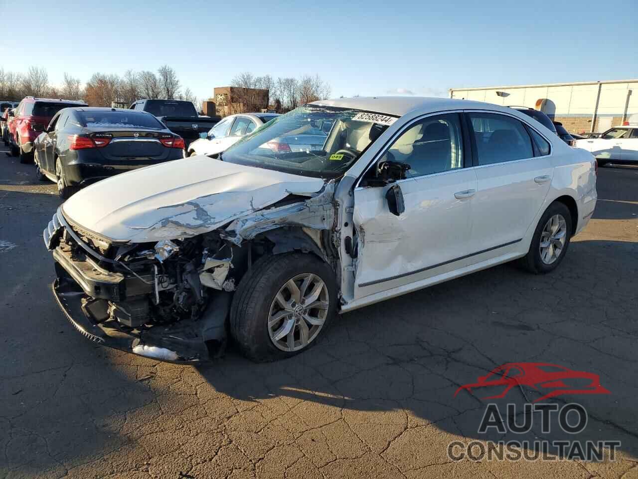 VOLKSWAGEN PASSAT 2017 - 1VWAT7A37HC040645