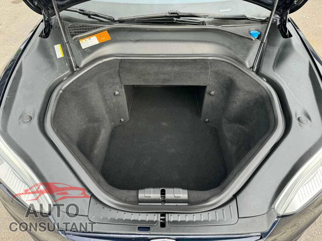 TESLA MODEL S 2014 - 5YJSA1H13EFP40997