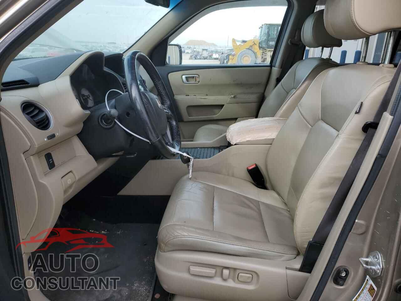 HONDA PILOT 2011 - 5FNYF4H58BB008361