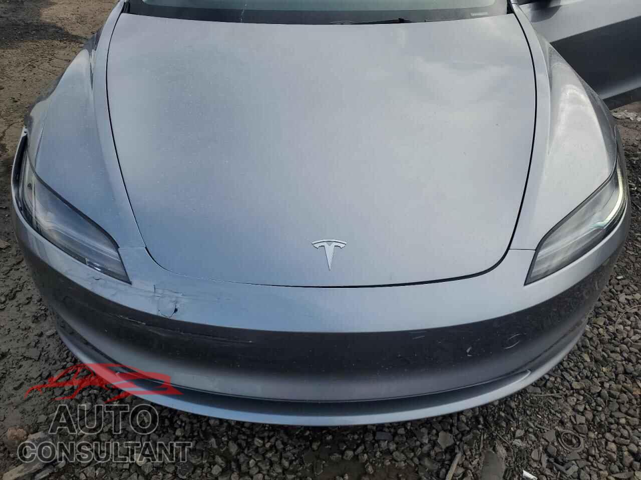 TESLA MODEL 3 2025 - 5YJ3E1EB3SF972758