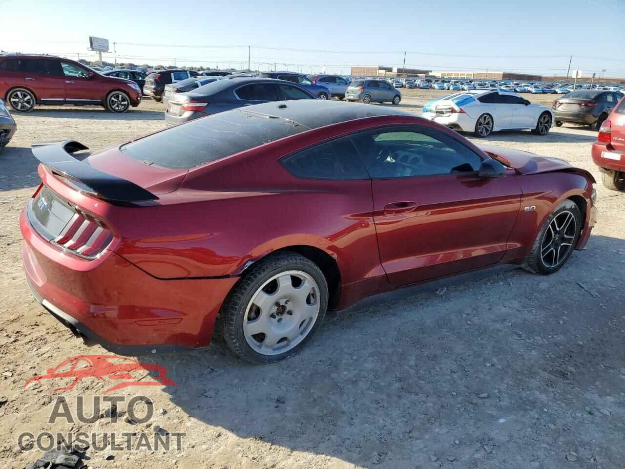FORD MUSTANG 2018 - 1FA6P8CF8J5122250