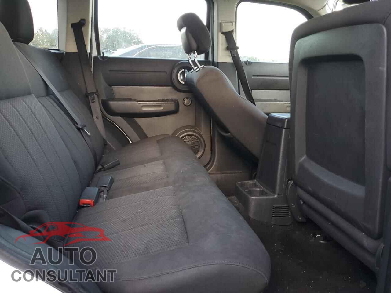 DODGE NITRO 2011 - 1D4PT4GX4BW587323