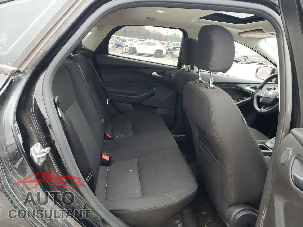FORD FOCUS 2017 - 1FADP3H25HL244800